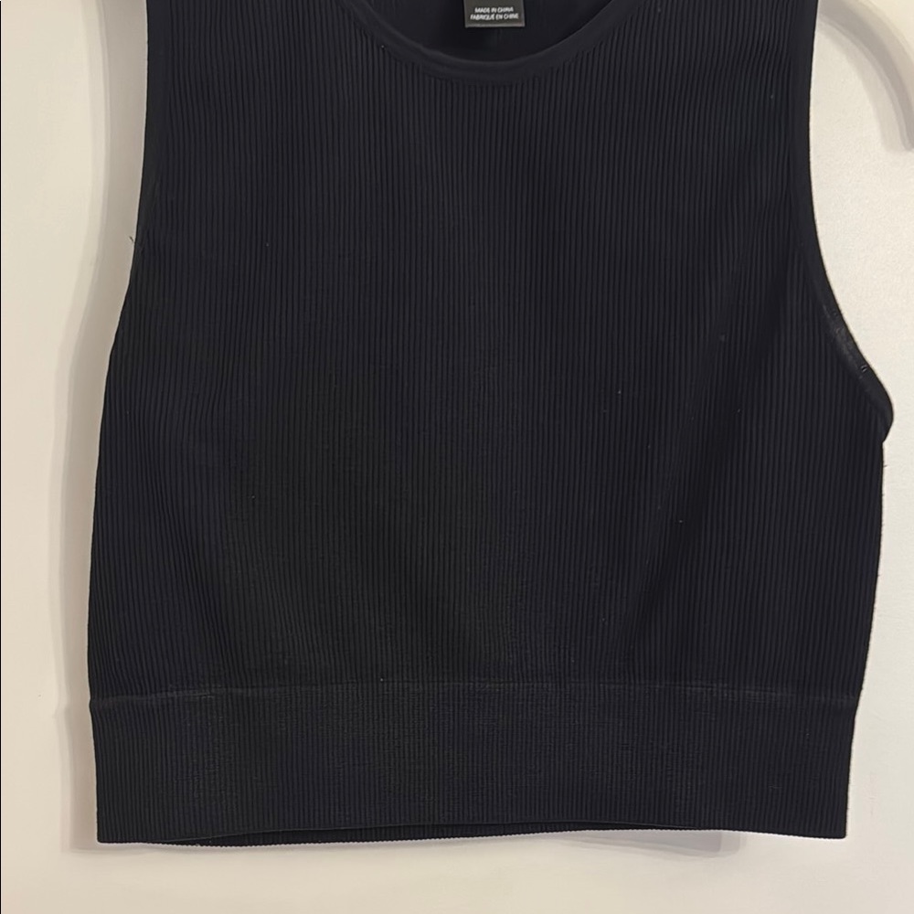Black Ribbed Crop Top - Picture 3 of 3